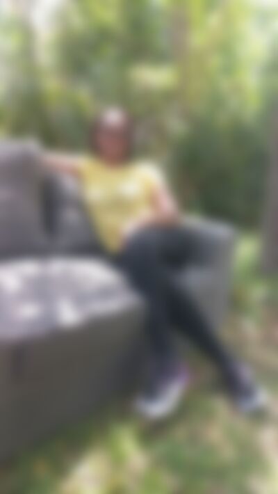 Single Loise from Nairobi