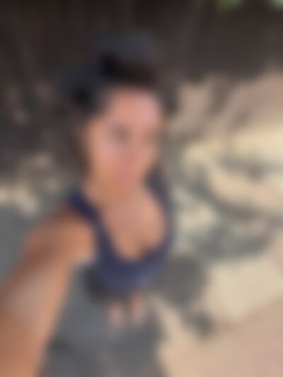 Single Kiesha from Los Angeles