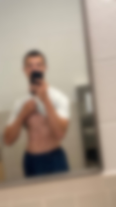 Single Gavinlikespussy from Indianapolis