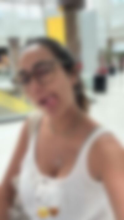 Single Melly from Winnetka