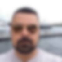 Single adams from Alexandria