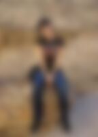 Single hjshina454 from Fredericksburg